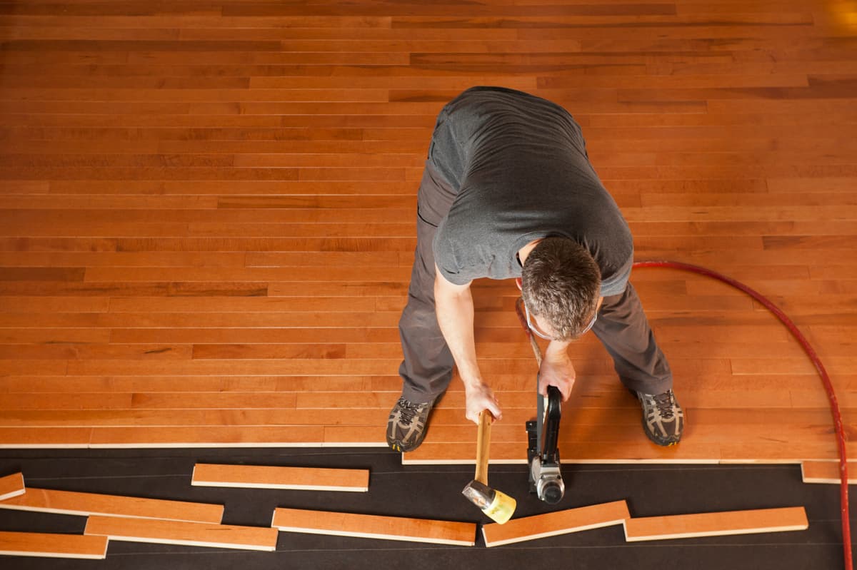 The Complete Guide to Choosing the Right Hardwood Floor